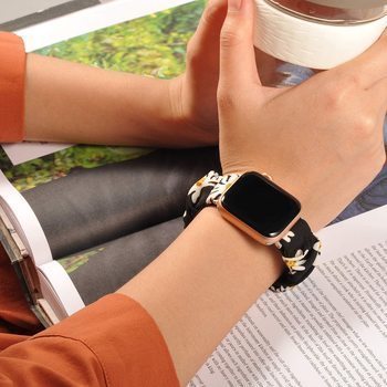 Elastický pásik pre chytré hodinky Apple Watch 45 mm (7.série) - bielo čierny