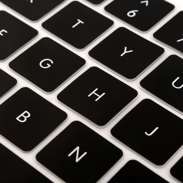 SES Silikónový ochranný obal na klávesnici EÚ verzia pre Apple MacBook Pro 15" Retina - čierny 3413