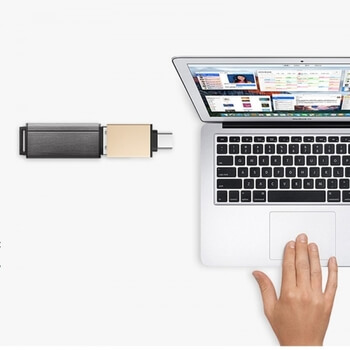 Redukcia adaptér s USB-C výstupom as USB 3.0 vstupom zlatá