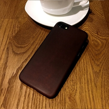 Meniace sa termo ochranný kryt pre Apple iPhone 6 Plus/6S Plus - čierno/červený