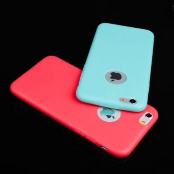 Silikónový matný obal s výrezom pre Apple iPhone 8 - modrý