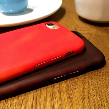 Meniace sa termo ochranný kryt pre Apple iPhone 8 Plus - čierno/červený