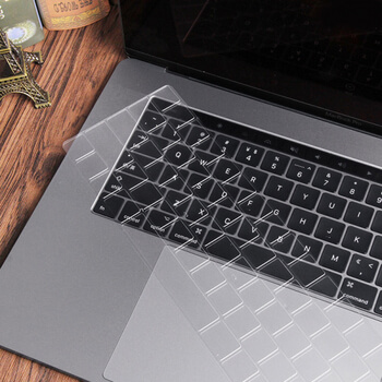 Silikónový ochranný obal na klávesnici EÚ verzia pre Apple MacBook Pro 13" TouchBar (2016-2019) - priehľadný