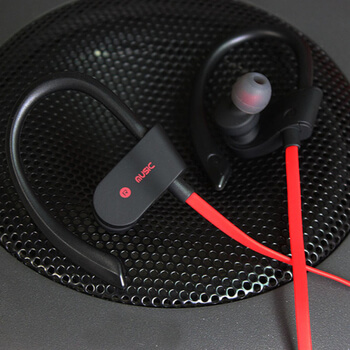 Bezdrôtová Bluetooth športové slúchadlá s ovládaním a hákom za uši - červená