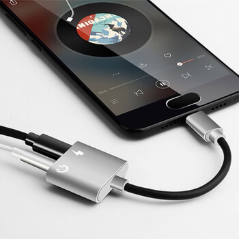 2v1 Redukcia a adaptér pre nabíjanie a slúchadlá USB Type C a Audio Jack čierna