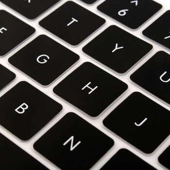 Silikónový ochranný obal na klávesnici EÚ verzia pre Apple MacBook Air 13" (2018-2020) - priehľadný