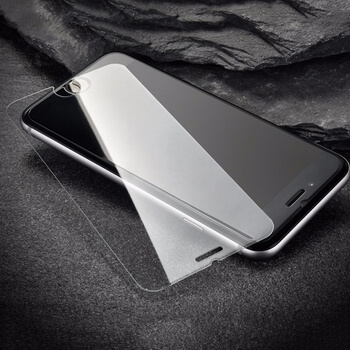 Ochranné tvrdené sklo pre Apple iPhone SE (2020)