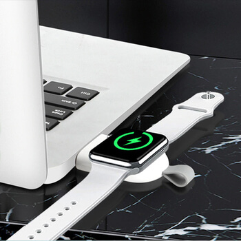 Prenosná bezdrôtová magnetická nabíjačka a adaptér pre Apple Watch biela