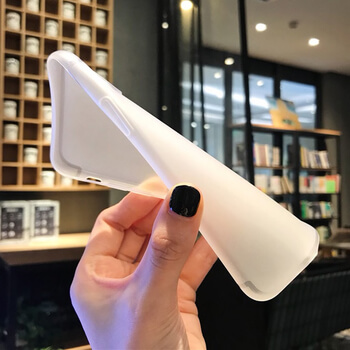 Extrapevný silikónový ochranný kryt pre Honor 9A - čierny