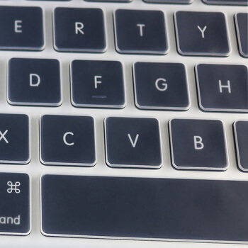 Silikónový ochranný obal na klávesnici EÚ verzia pre Apple MacBook Air 13" (2018) - priehľadný