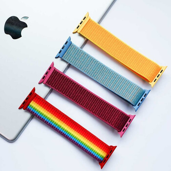 Nylonový pásik pre chytré hodinky Apple Watch SE 40 mm (2020) - červený