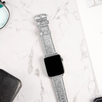 Trblietavý opasok z umelej kože pre chytré hodinky Apple Watch SE 40 mm (2020) - strieborný