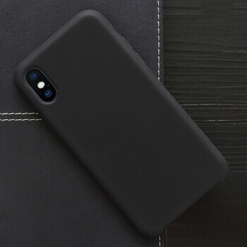 Extrapevný silikónový ochranný kryt pre Apple iPhone SE (2022) - čierny