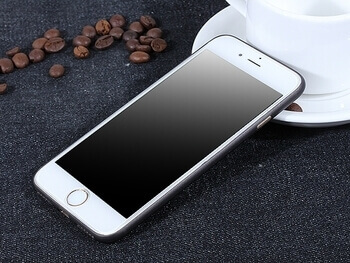 Ultratenký plastový kryt pre Apple iPhone 11 - tmavo modrý
