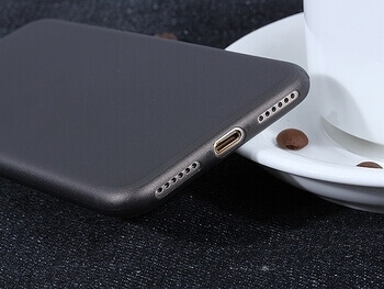 Ultratenký plastový kryt pre Apple iPhone 13 Pro Max - tmavo modrý