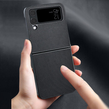 Ochranný plastový obal karbón pre Samsung Galaxy Z Flip4 5G F721B - čierny