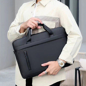 Elegantná taška na notebook pre Apple MacBook Pro 13" CD-ROM - čierna